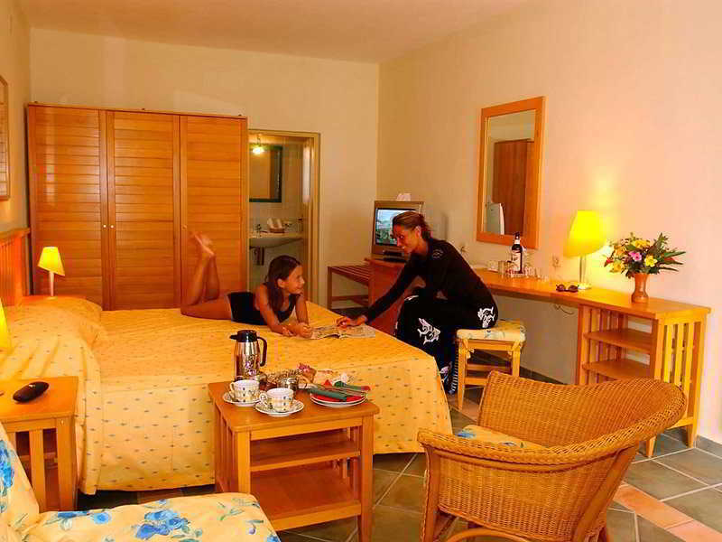 Sunbeach Hotel & Resort Bakau 외부 사진