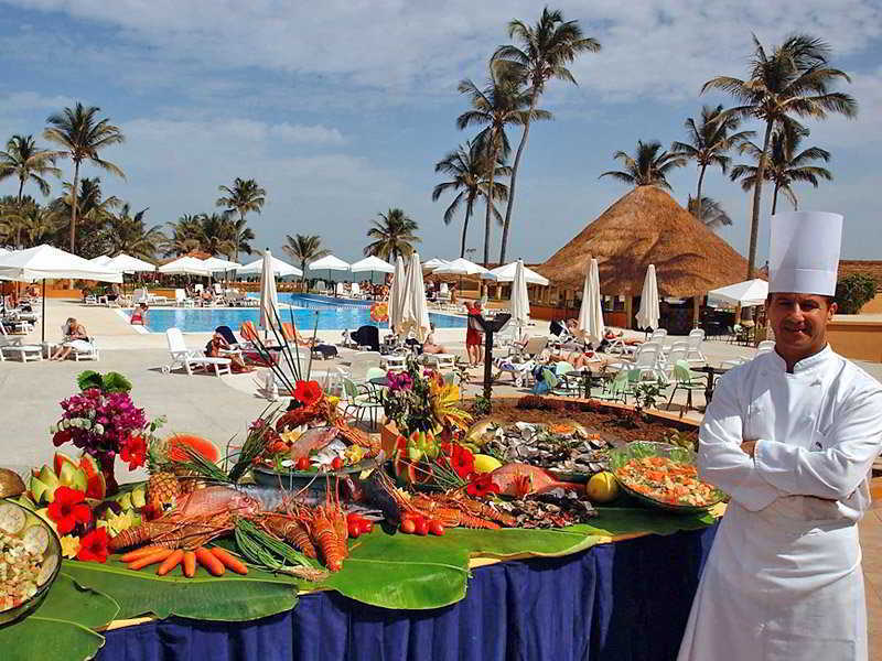 Sunbeach Hotel & Resort Bakau 외부 사진